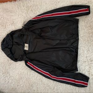Reflex black windbreaker